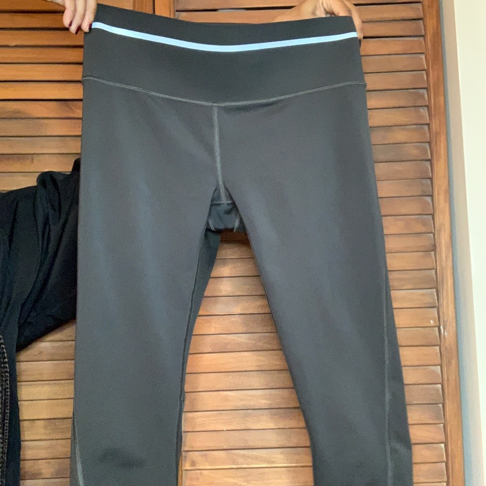 Athleta cropped leggings!